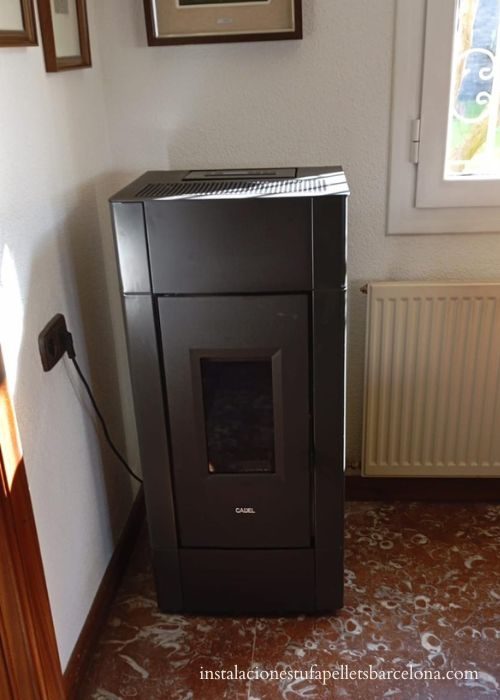 Instalación de estufa de pellets casa Barcelona